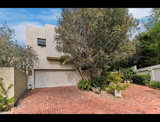 2 BEDROOM HOUSE FOR SALE IN BENMORE GARDENS